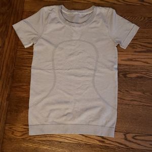 Swiftly Short Sleeve